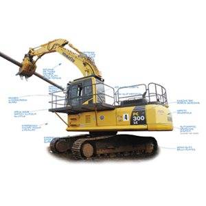 05112010KomatsusScrapMetalRecyclingExcavator-(1).jpg